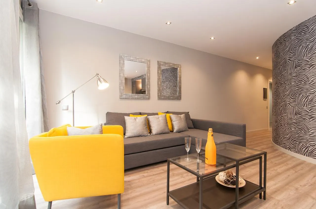 Montaber Apartments - Sagrada Familia Barcelona