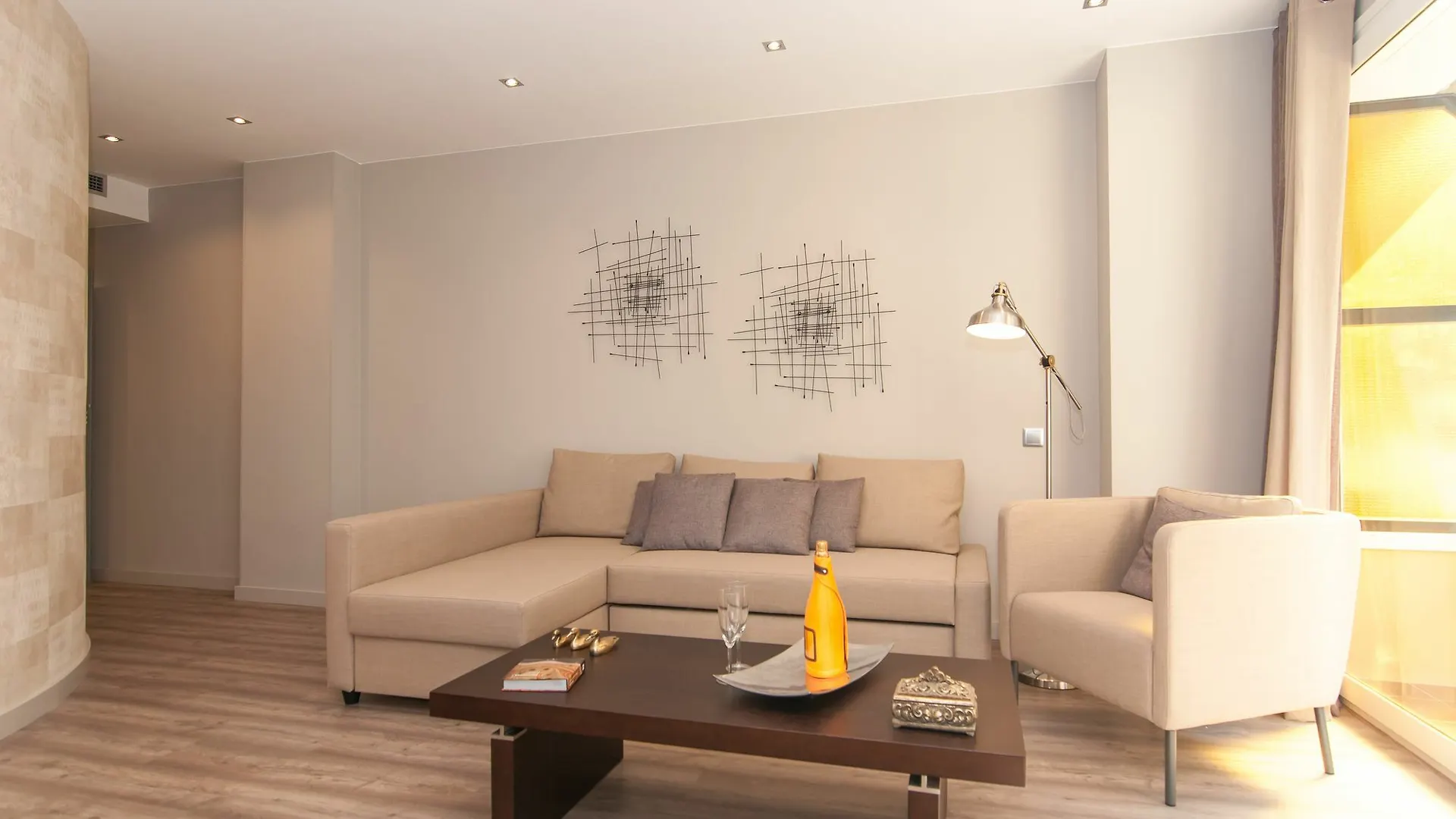 Montaber Apartments - Sagrada Familia Barcelona Hiszpania