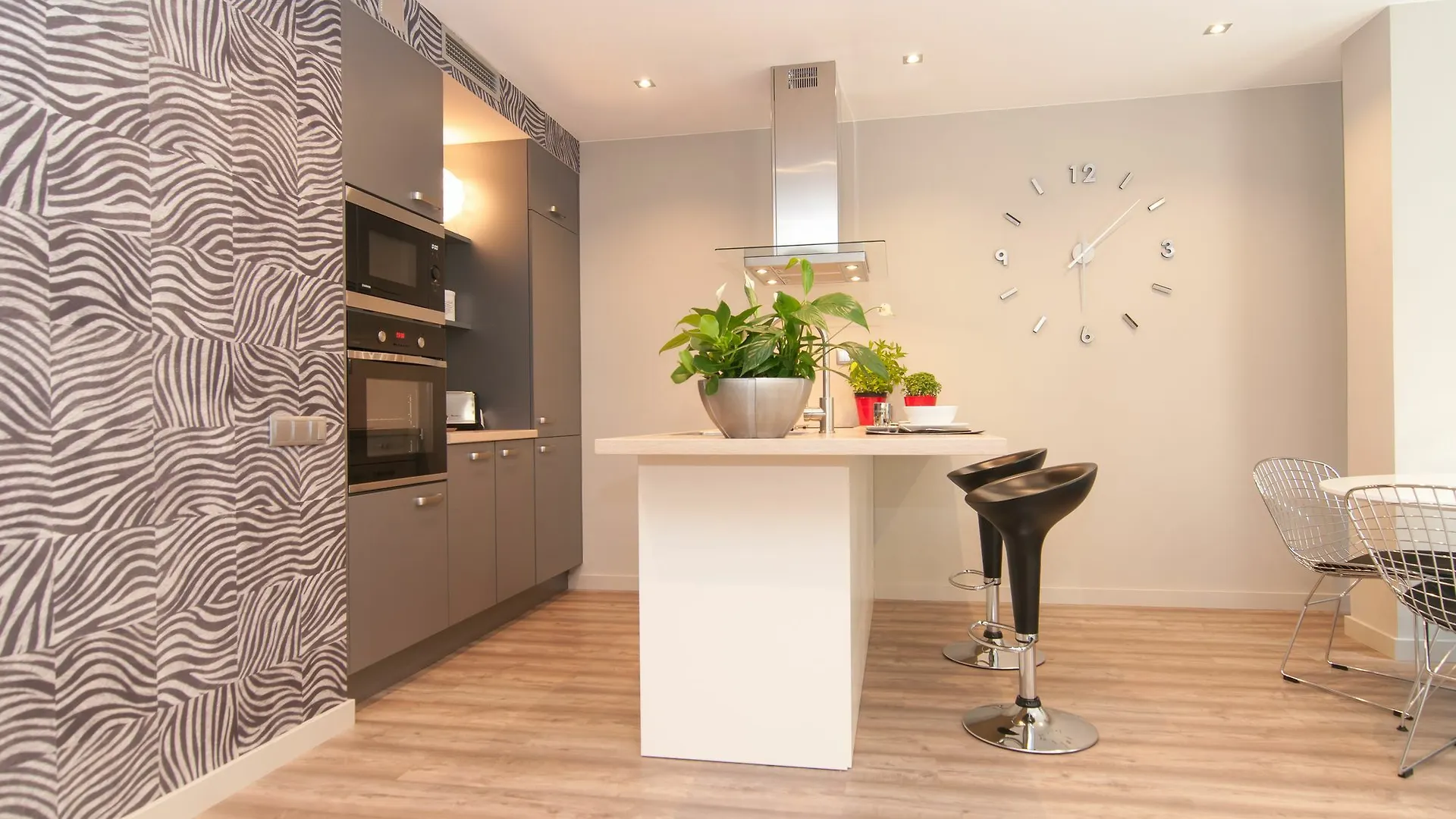 Montaber Apartments - Sagrada Familia Barcelona